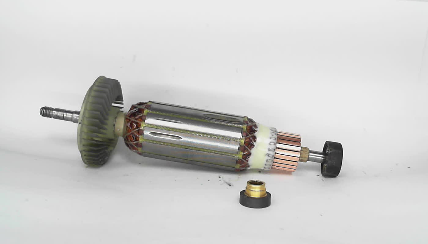 YAKOR_USHM_BOSCH_GWS19-125