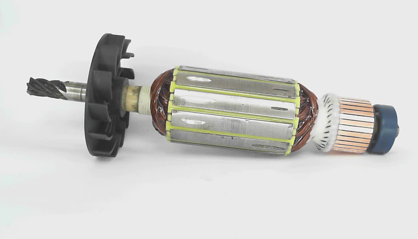 YAKOR_USTANOVKA_ALMAZNOGO_BURENIYA_DeWALT_D21585