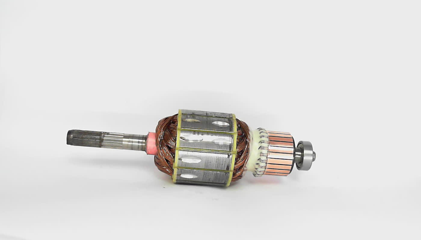 YAKOR_GAZONOKOSILKA_Gardena_POWER_MAX_36_42_E