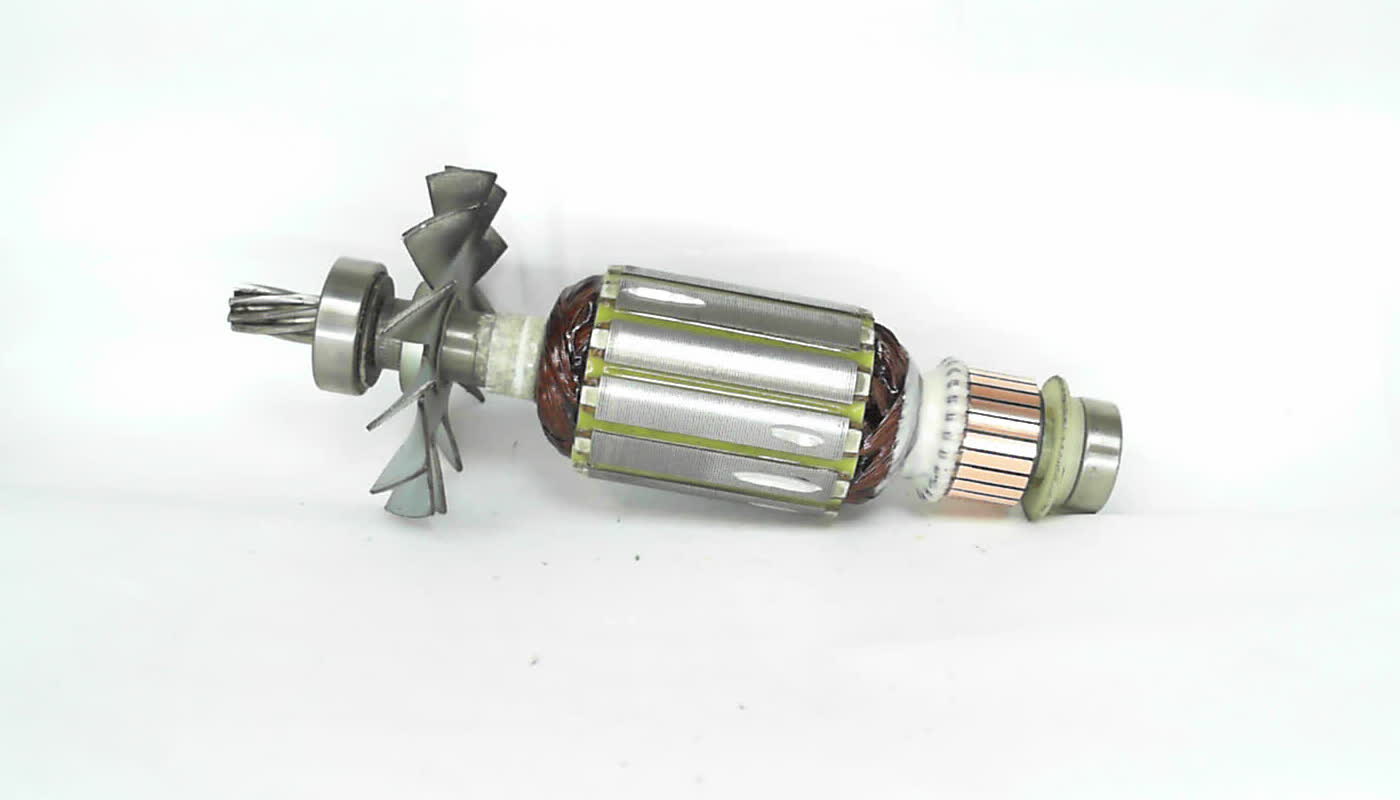 YAKOR_SHLIFMASHINA_Makita_9741