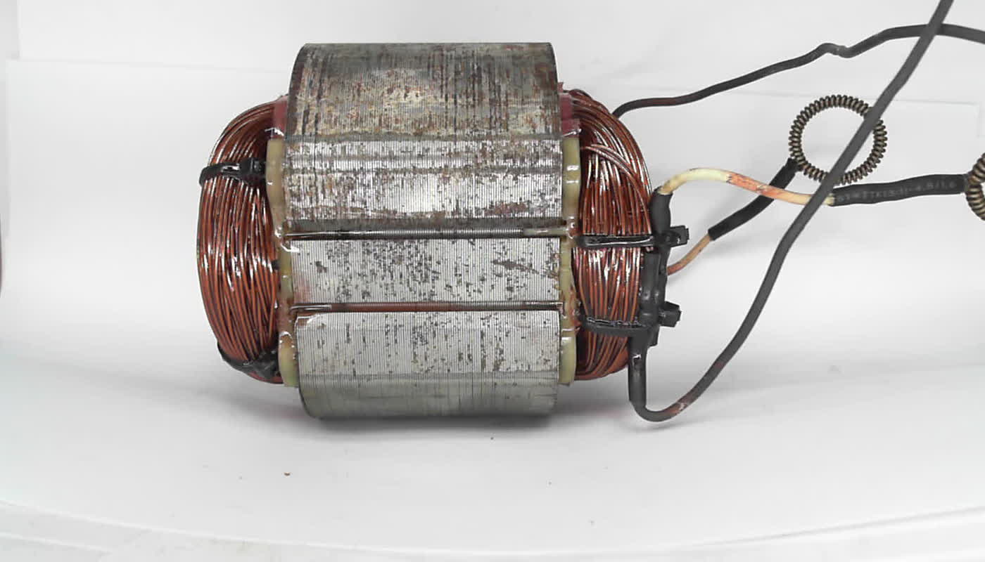 STATOR_USHM_Makita_GA7040S