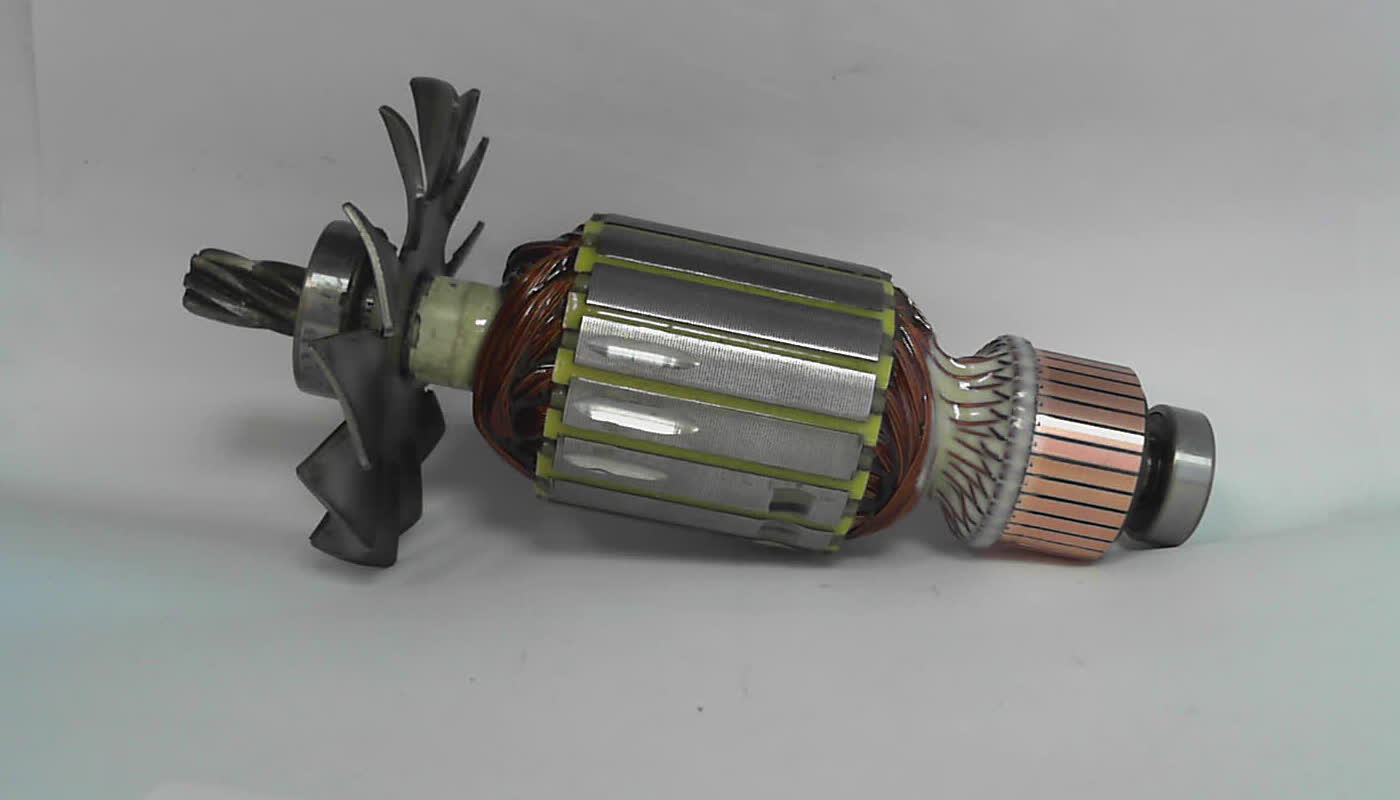 YAKOR_CIRKULYARNAYA_PILA_RYOBI_RTS1800S-G